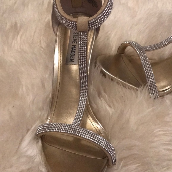 Steve Madden Heels, size 9. - Picture 3 of 7